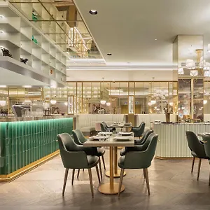 https://the-emerald-house-lisbon-curio-collection-by-hilton.hotels-lisbon-portugal.com